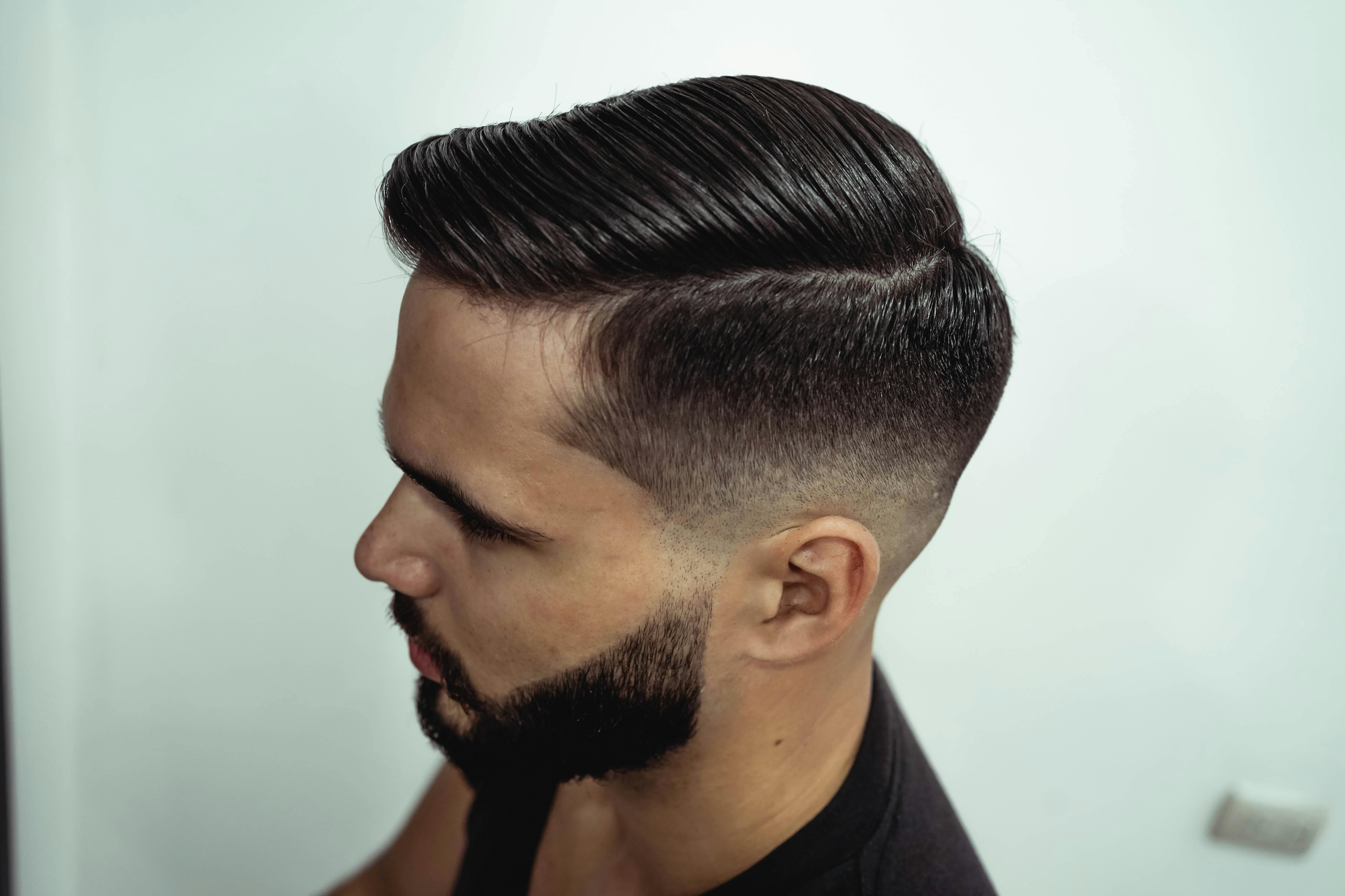 Corte masculino moderno